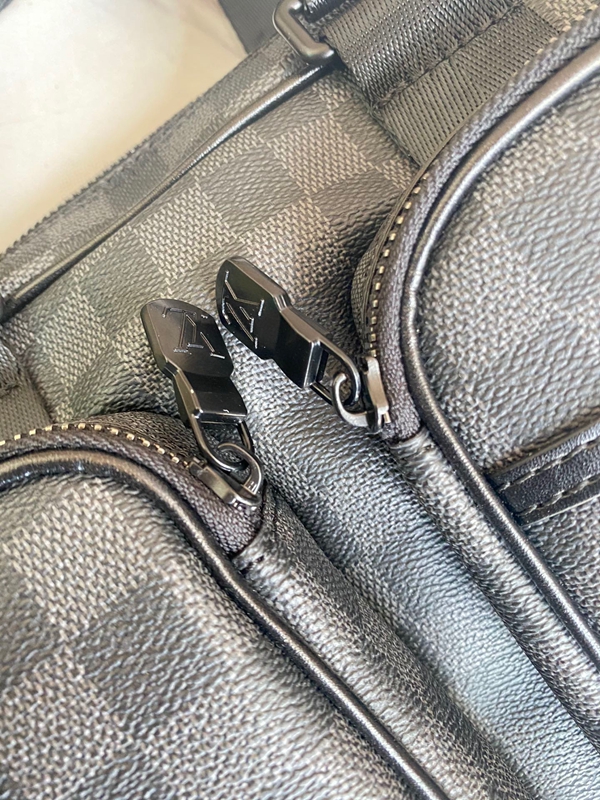 ルイヴィトンバッグ細部ディテール